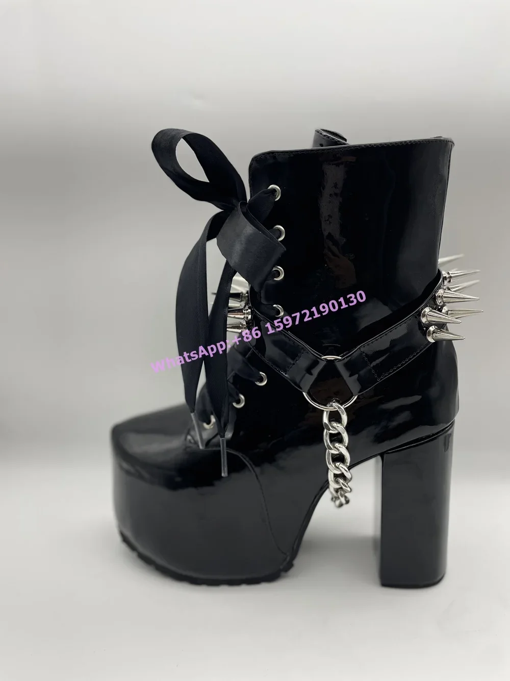 Ribbon Tied Rivet Black Boots  - đánh giá và giá Ribbon Tie Heel