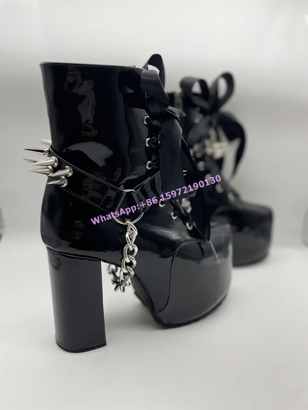 Ribbon Tied Rivet Black Boots  - đánh giá và giá Ribbon Tie Heel